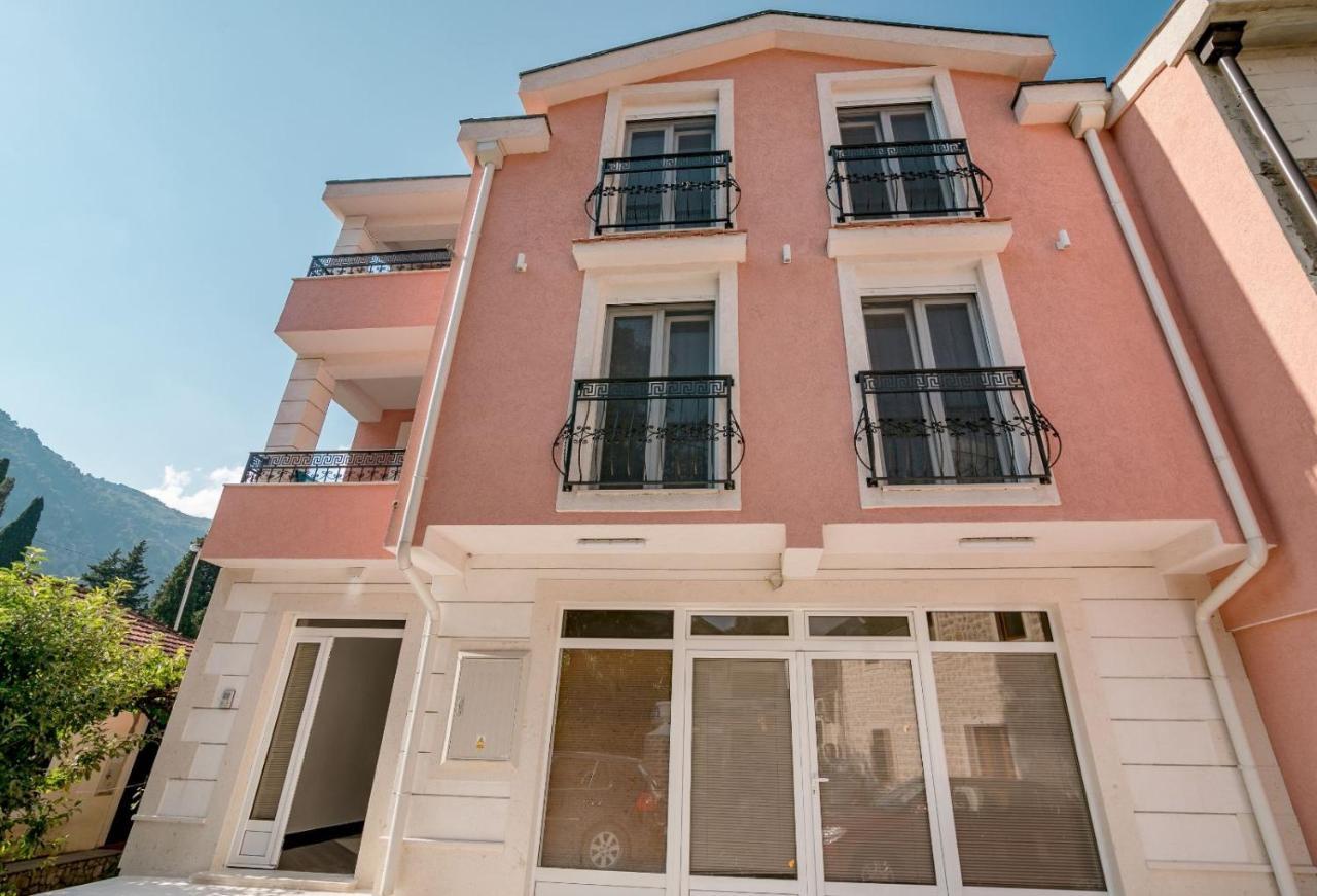 Apartmani Matej Kotor Exterior photo