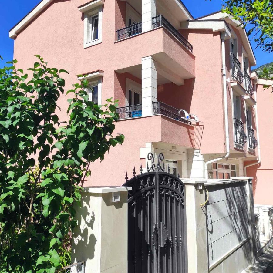 Apartmani Matej Kotor Exterior photo