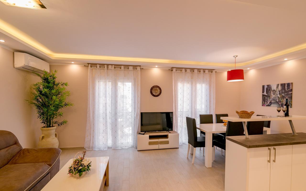 Apartmani Matej Kotor Exterior photo