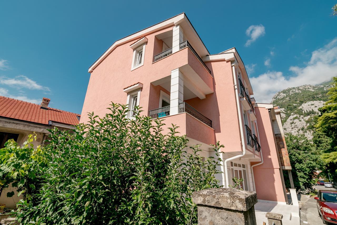 Apartmani Matej Kotor Exterior photo
